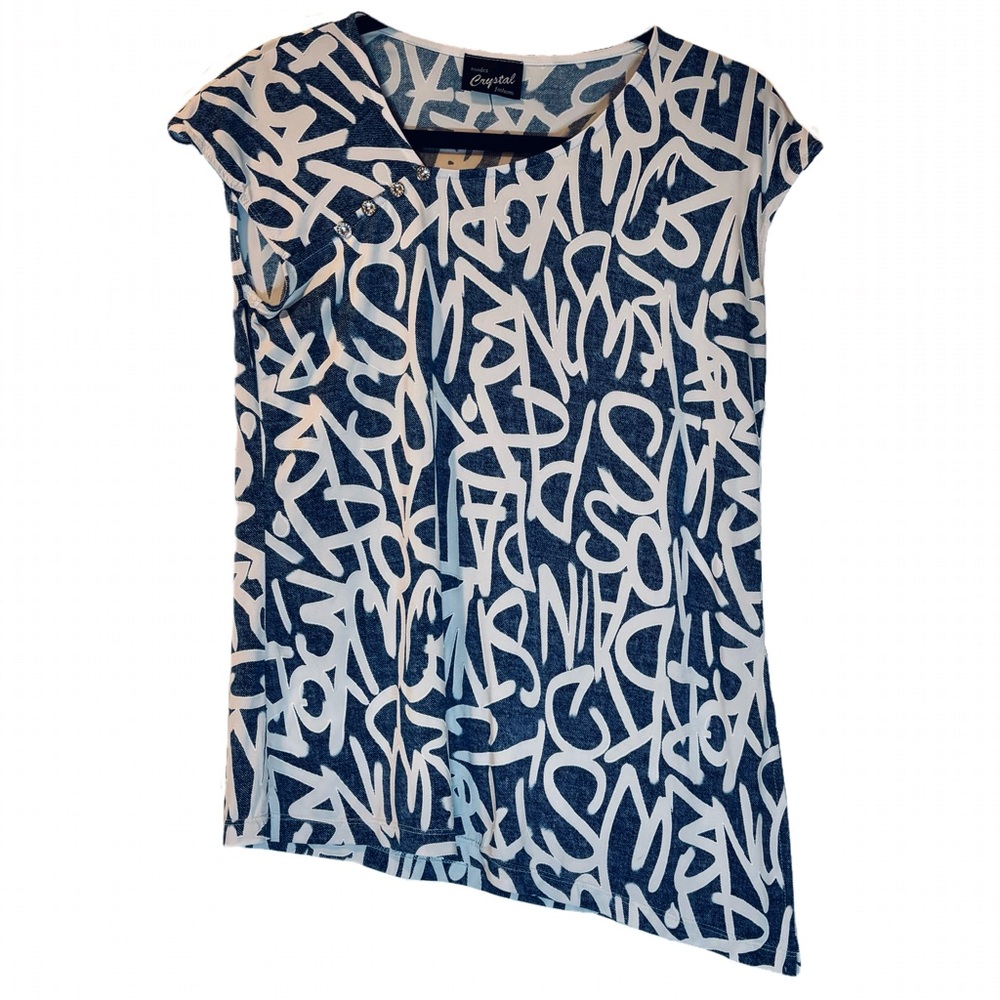 Modes Crystal fashions Women’s Shirt Size Small See Measurements